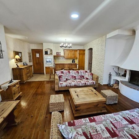 Blaise 4 Pieces Apartman Saint-Étienne-de-Tinée Kültér fotó